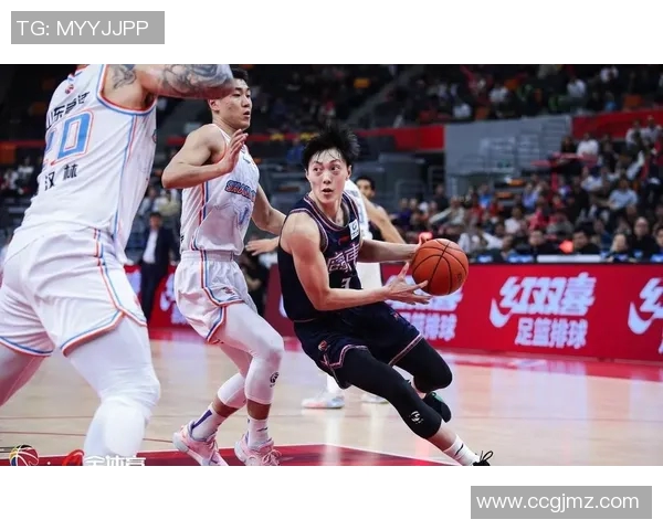 2012至2013赛季CBA精彩对决广东队迎战山东队的激烈赛事回顾 2012至2013赛季CBA精彩对决广东队迎战山东队的激烈赛事回顾