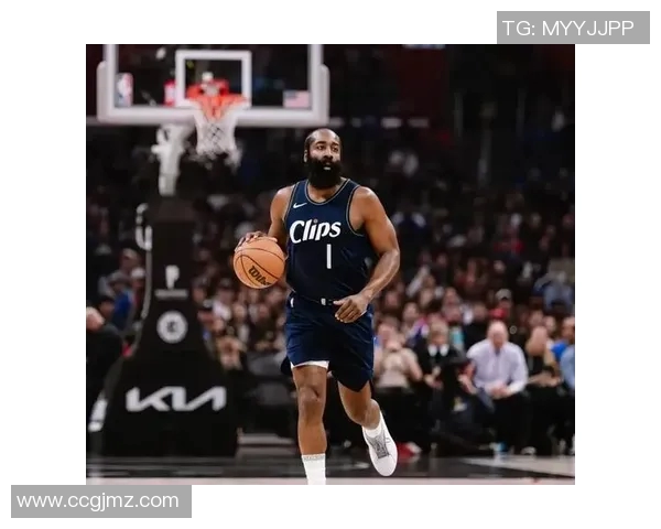 詹姆斯哈登的篮球之路与职业生涯的辉煌成就解析 詹姆斯哈登的篮球之路与职业生涯的辉煌成就解析